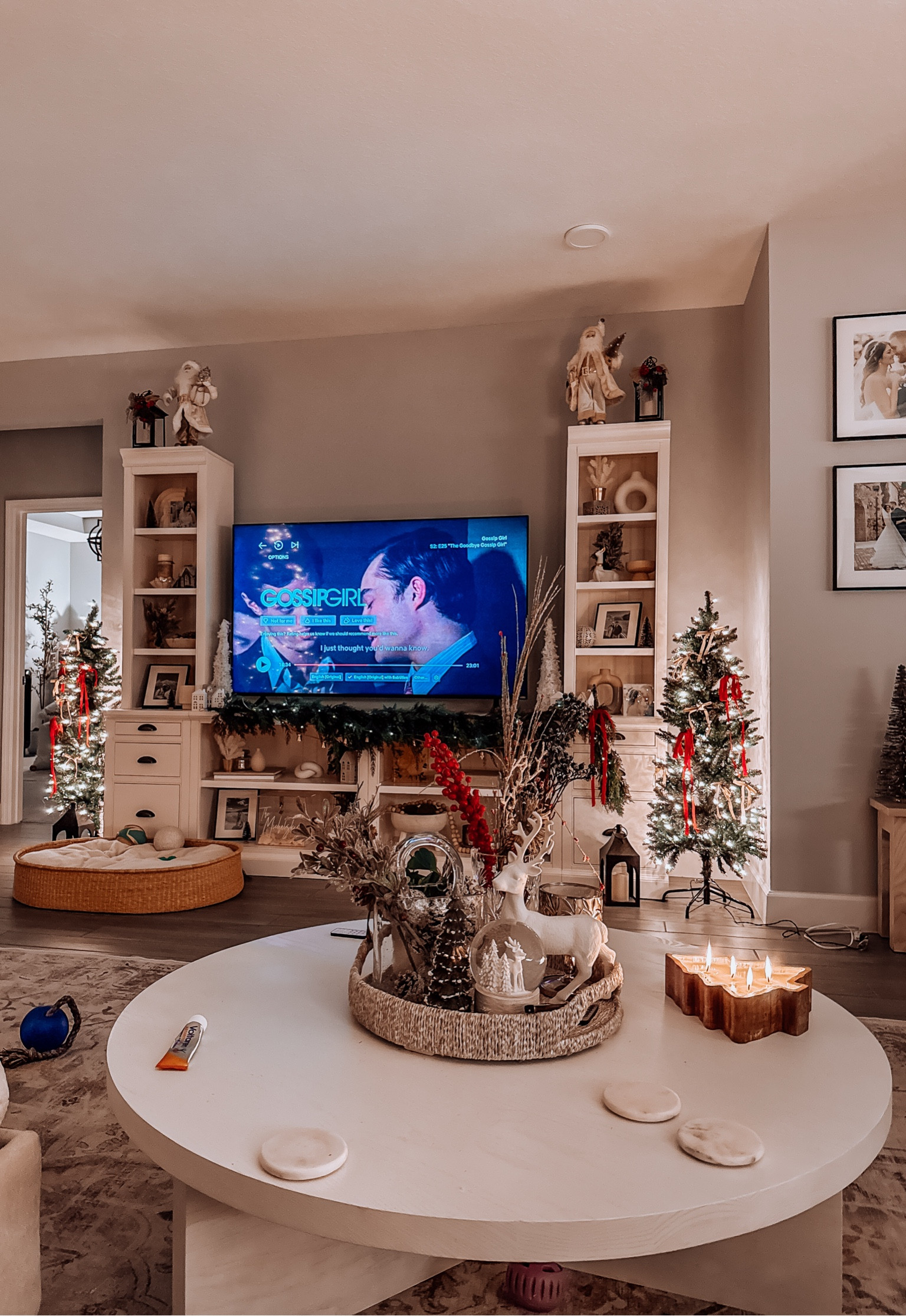 Christmas living room design mantel xmas tree decor centerpiece candles santa holiday seasonal 

#LTKHome #LTKHoliday #LTKSeasonal