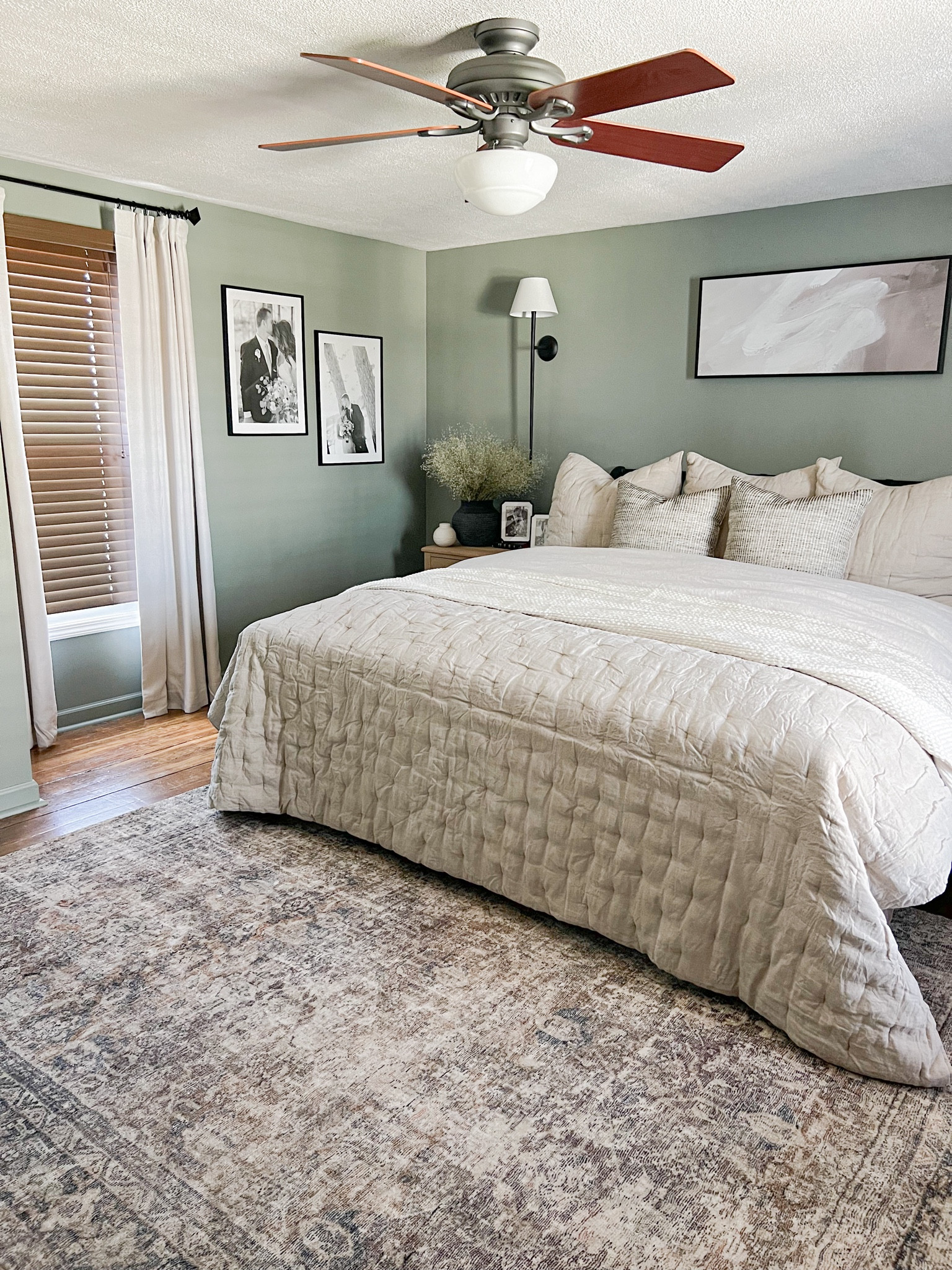 Neutral Master Bedroom

Green Bedroom | Linen Bedding | Textured Blanket | Bed Quilt | King Size Bedding | Billie Rug | Ivory | Beige | Tan | Candle Sconce | Modern Sconce | Abstract Artwork | Over the bed Art |

#LTKhome