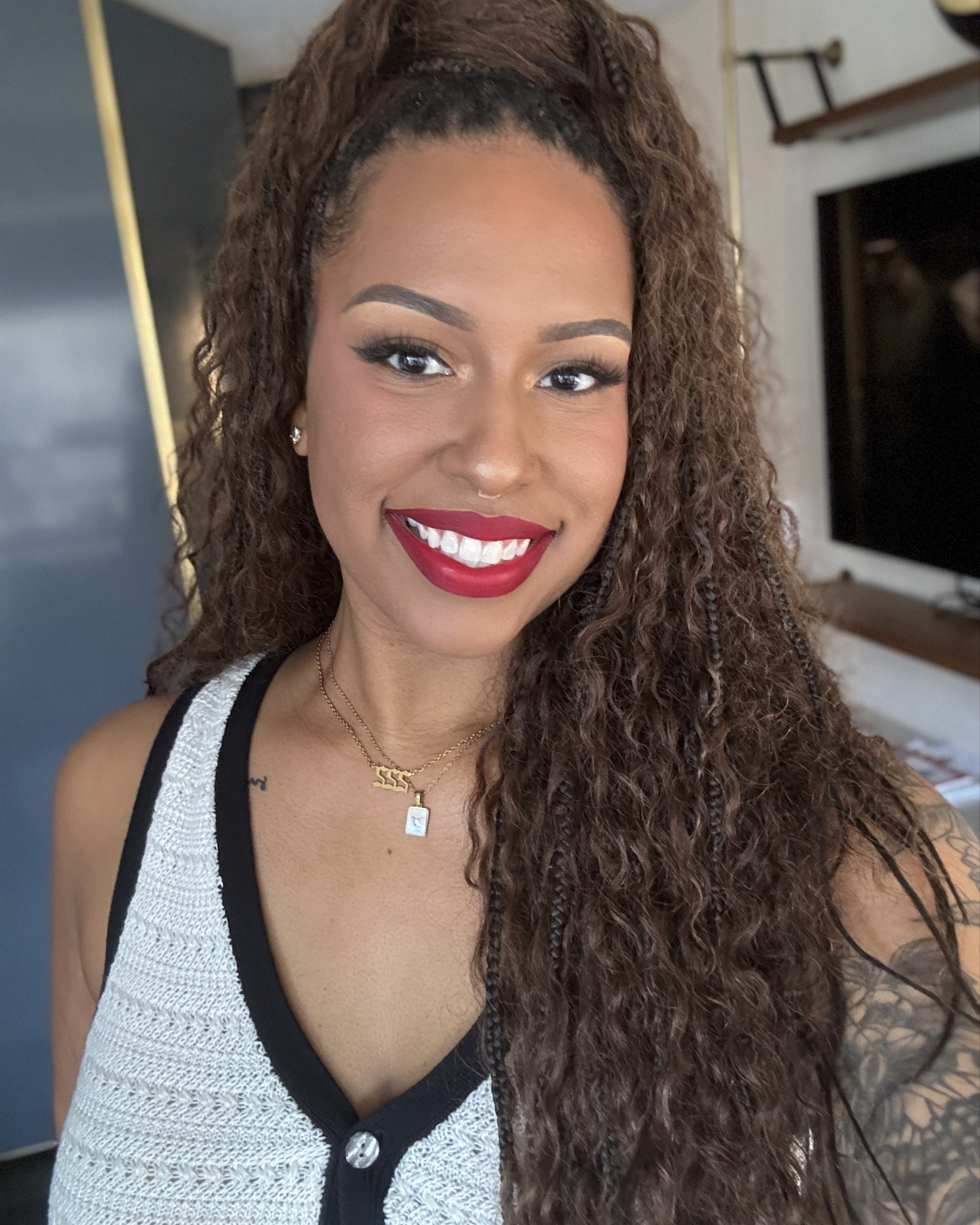 A good ole red lip 💋Bawse Lady from The Lip Bar

#LTKCon #LTKStyleTip #LTKBeauty