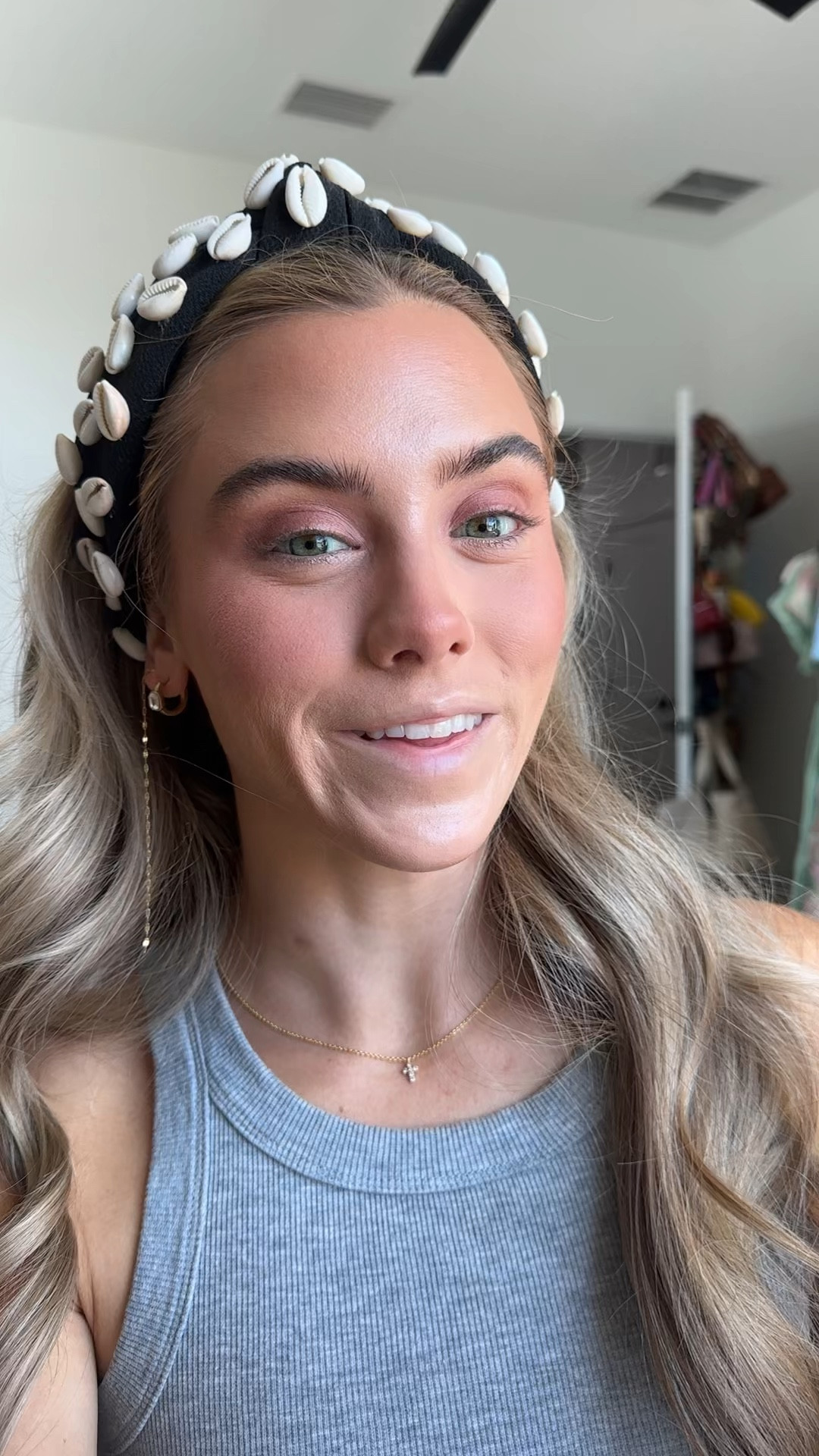 @ulta @dibsbeauty This first of its kind duo mascara is proof that you really can have it all - brown/black, length/volume, natural/glam - all in a single, travel-sized tube. Designed for ultimate versatility, you can go from natural clean length to bold and dramatic volume, all with flake-free, smudge-proof all day wear. Finally, a mascara that does the most for those who do the most.

#LTKgrwm #LTKBeauty #LTKselfcare