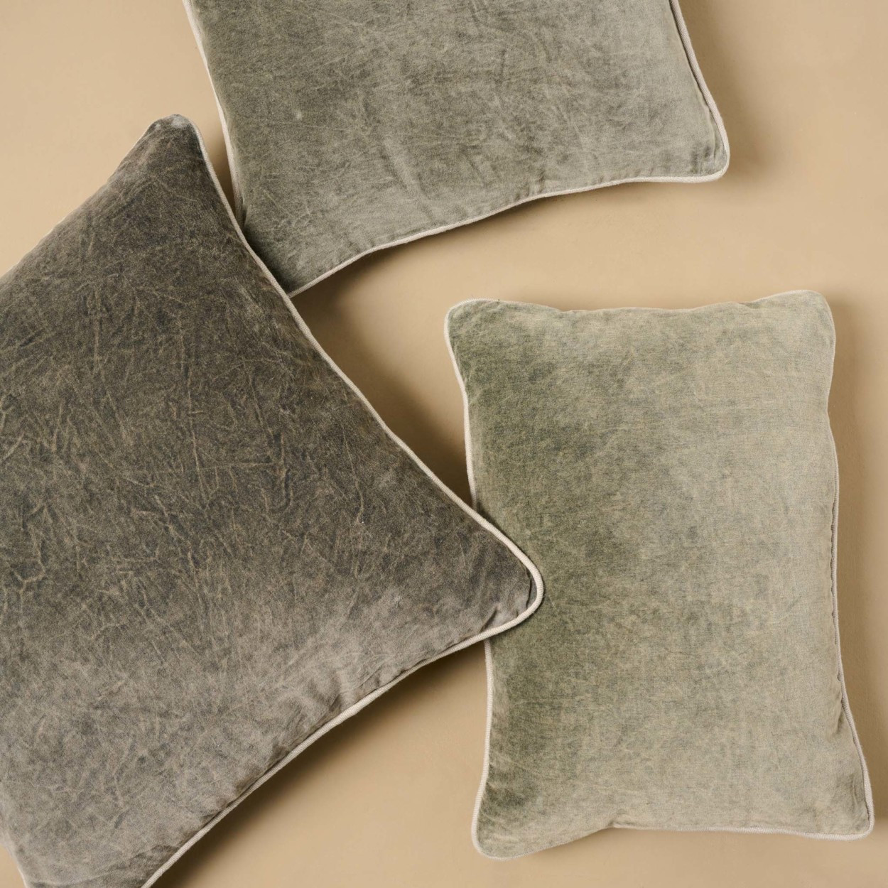 Heirloom Velvet Pillow | Magnolia