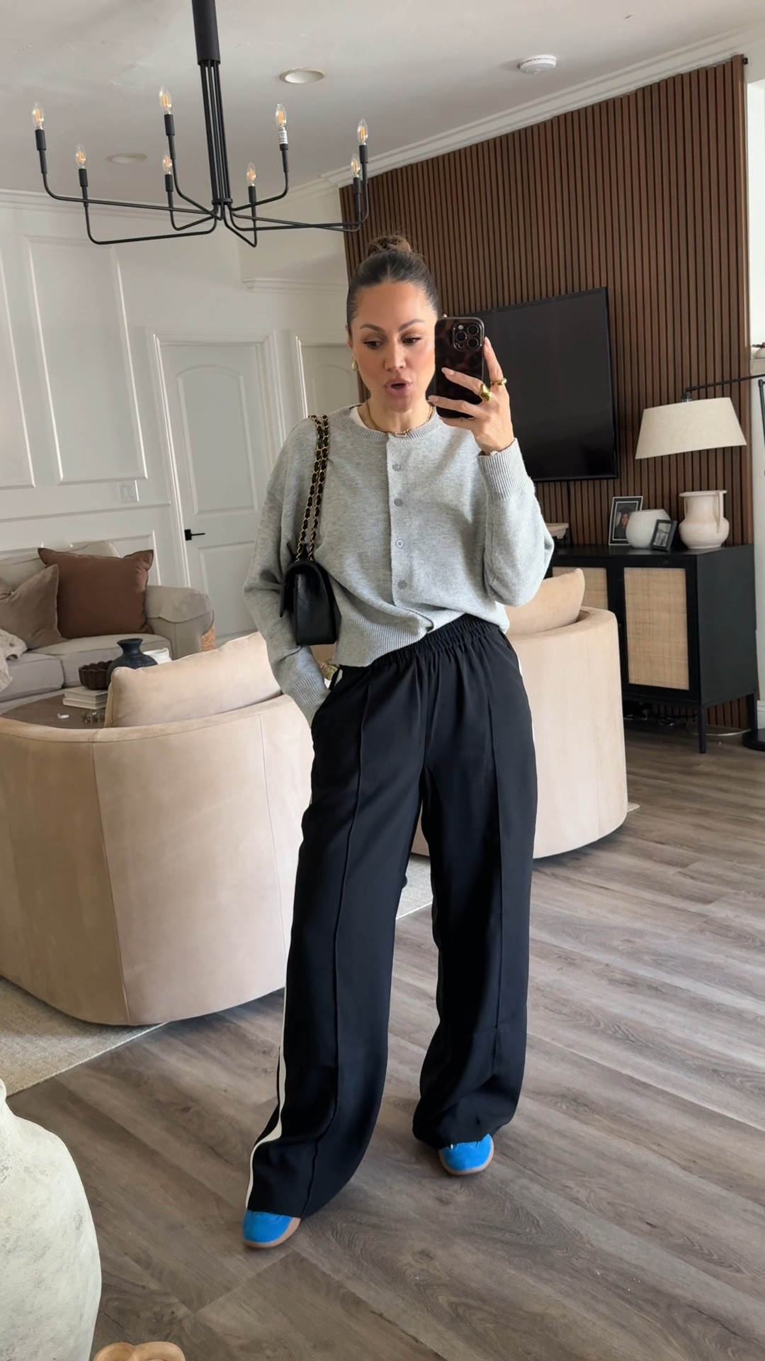 Casual Sunday in my favvvv pants from @Express 

#LTKgrwm #LTKootd #LTKmomlife