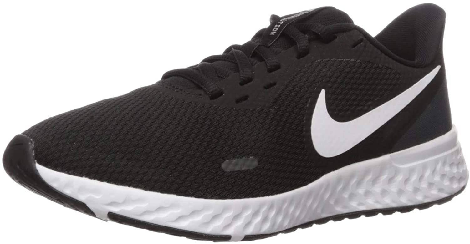 Nike Women's Revolution 5 Wide Running Shoe | Amazon (US)