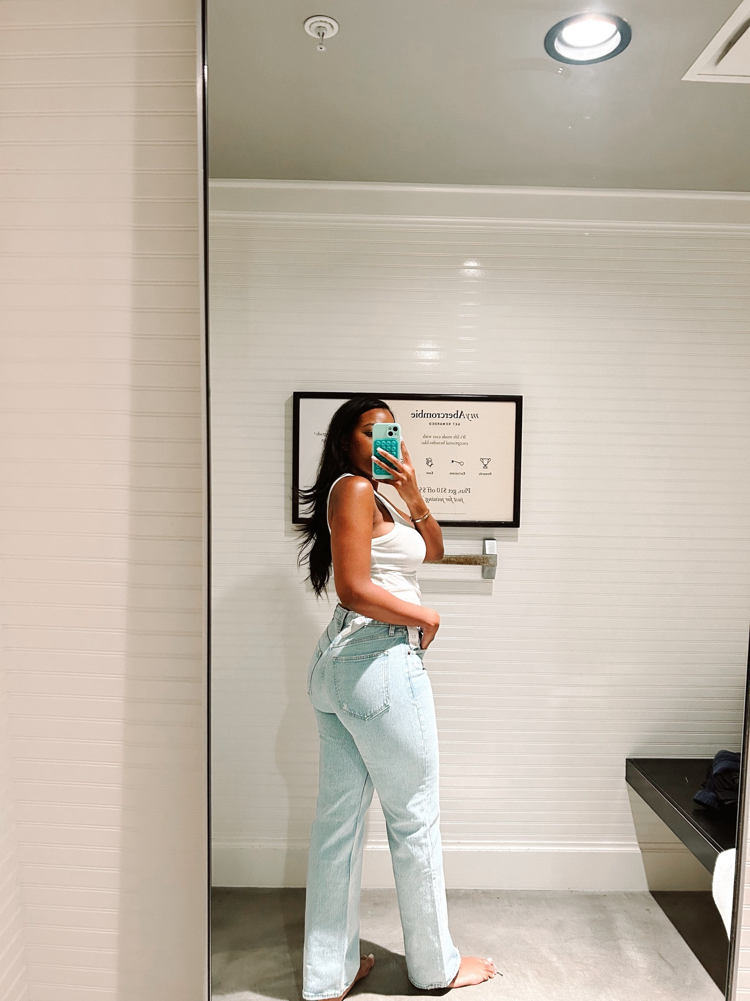 Use code DENIMAF for 25% off all jeans! 
Light vintage denim jeans - wearing a size 28 here bc there was no size 29 …(would prefer the 29) 


#jeans #highwaisted #denim #vintage

#LTKsalealert #LTKstyletip #LTKSpringSale