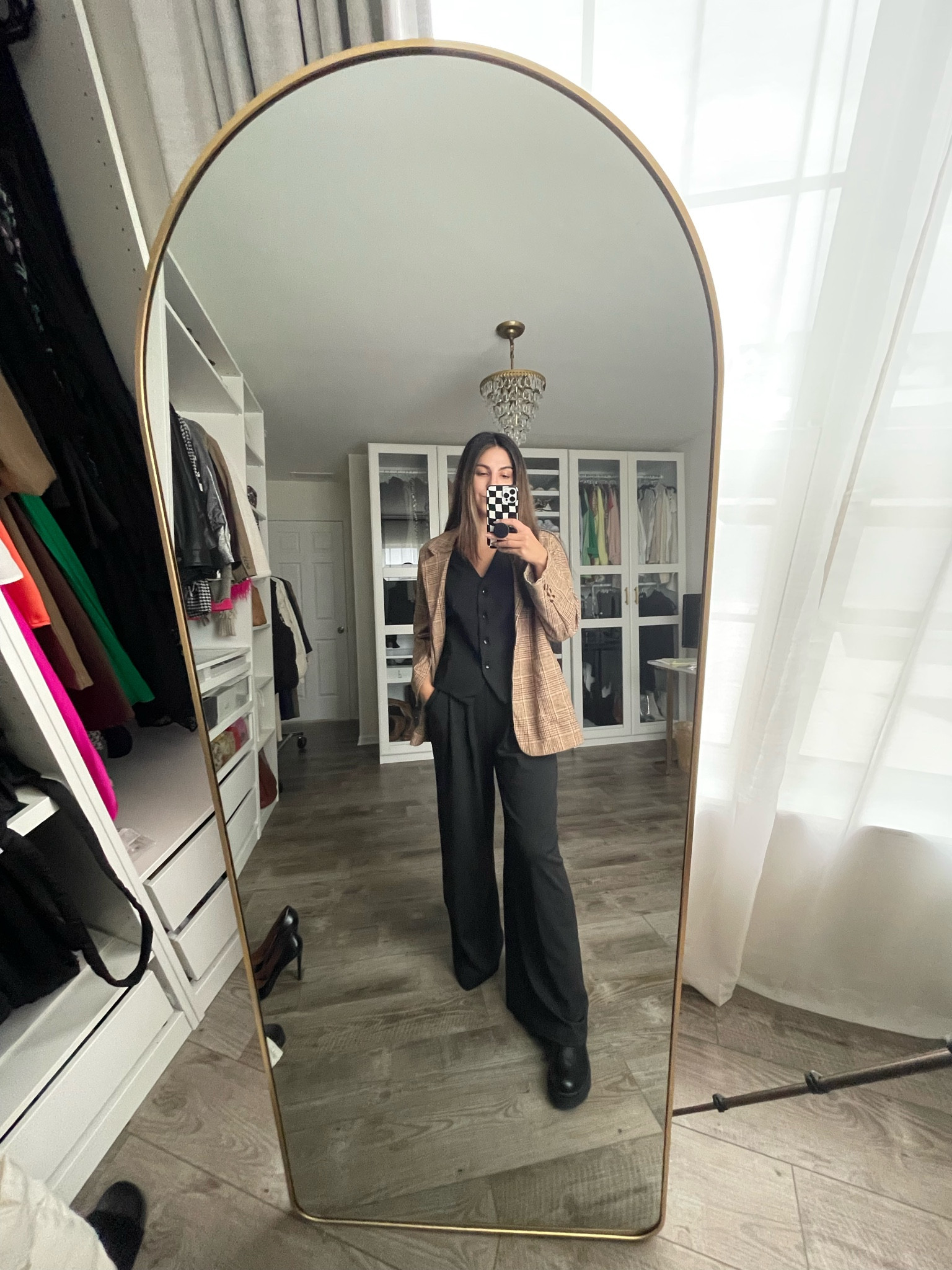 Holiday winter outfit

#holiday
#winteroutfit
#chelseaboots


#LTKSeasonal #LTKworkwear #LTKunder50