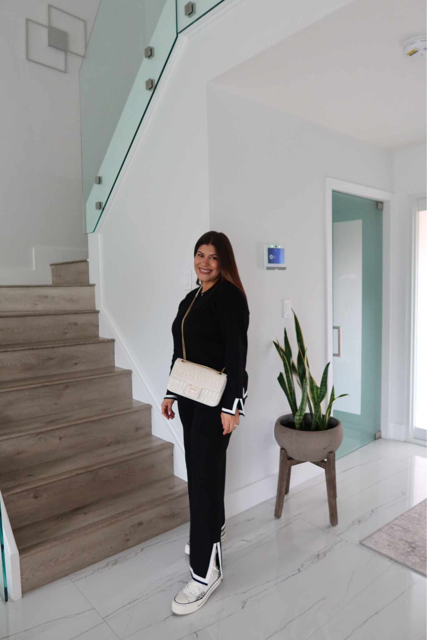 I have this two piece lounge set in repeat it’s so comfy and at the same time so stylish 🙌🏻 this is definitely an Amazon Gem 💎!  I ordered size Medium for reference perfect for travel 

#LTKfindsunder50 #LTKtravel #LTKstyletip