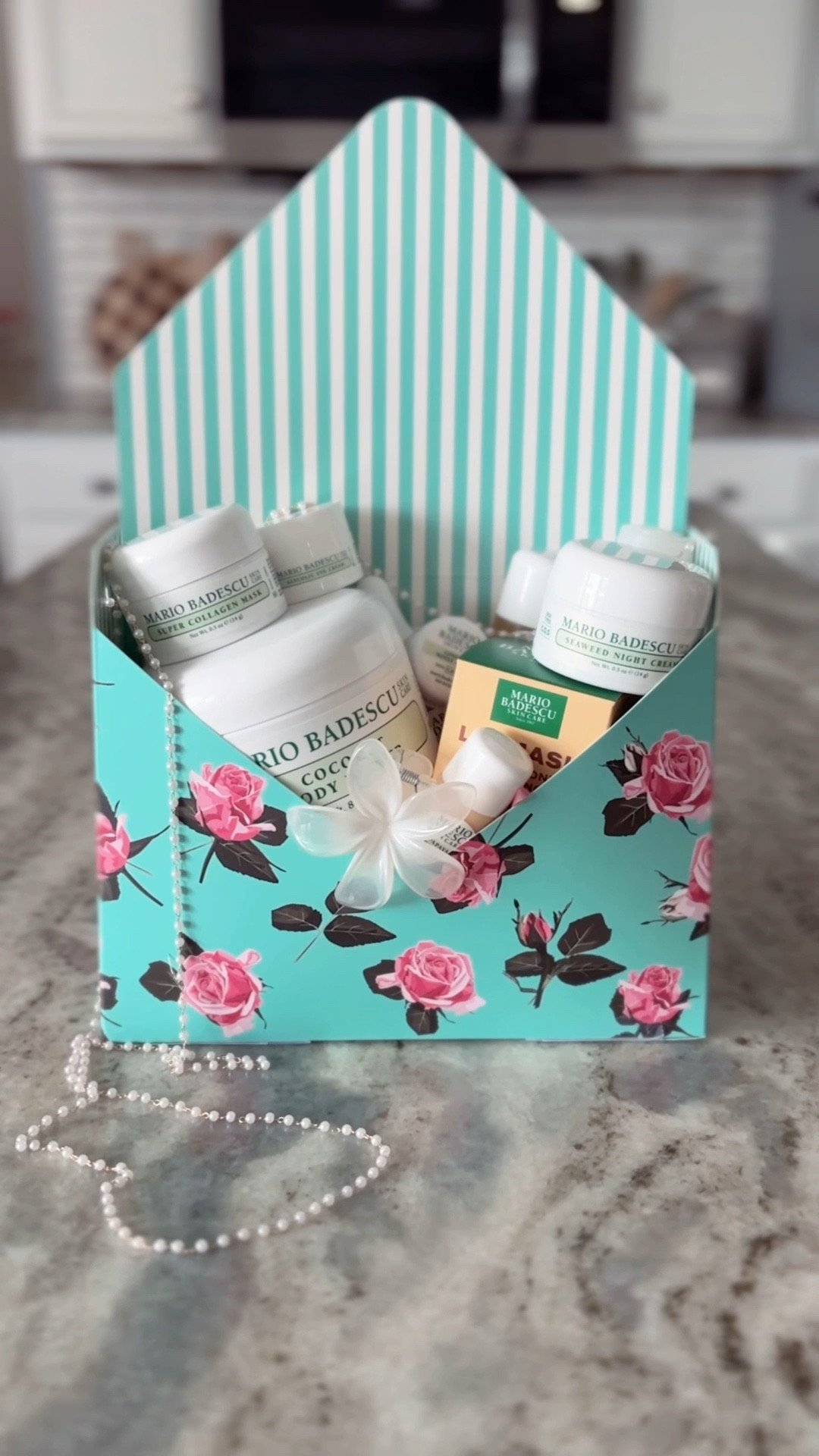 Nothing says “I love you” like a little self care moment & this one is as cute as it is practical ✨
Her favorite skincare + a reminder to slow down & take time for herself (because she deserves it).

Simple. Thoughtful. & guaranteed to be used 💕

Comment “Mom” & I’ll send you the links straight to your inbox before they sell out 🫶🏻




@Mario Badescu 







.
.
.
.
.
#mothersdaygifts #mothersdaygift #mothersdaygiftideas #mariobadescu #selfcaregifts 

#LTKselfcare #LTKMothersDay #LTKmomlife