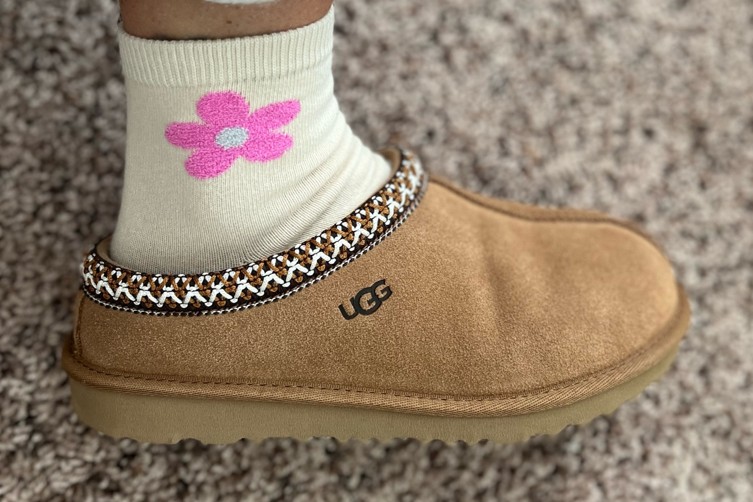 slippers and socks 🙂 ugg slippers, crew socks, cozy, size 5 (kids sizes)

#LTKshoecrush #LTKunder100 #LTKstyletip