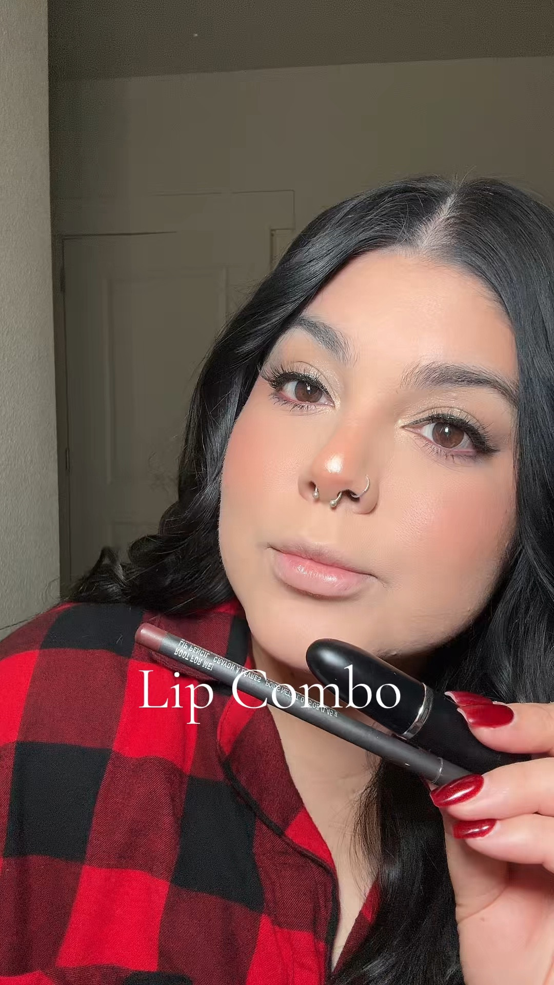 New Lip Combo Using MAC Cosmetics🤎 

Lip liner “Root for me” & Lipstick “Espresso yourself” 



#LTKWatchNow #LTKBeauty #LTKStyleTip