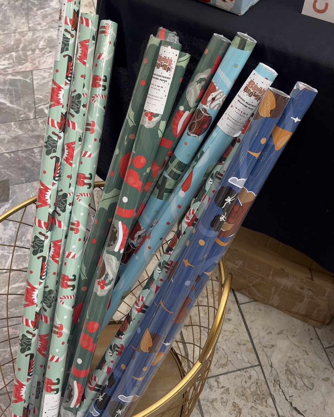 My wrapping paper this year came from Brown Brownie Co! Their website is closed for this year, but still wanted to share for other upcoming holidays. 

https://www.instagram.com/brownbrownieco/

#LTKHoliday