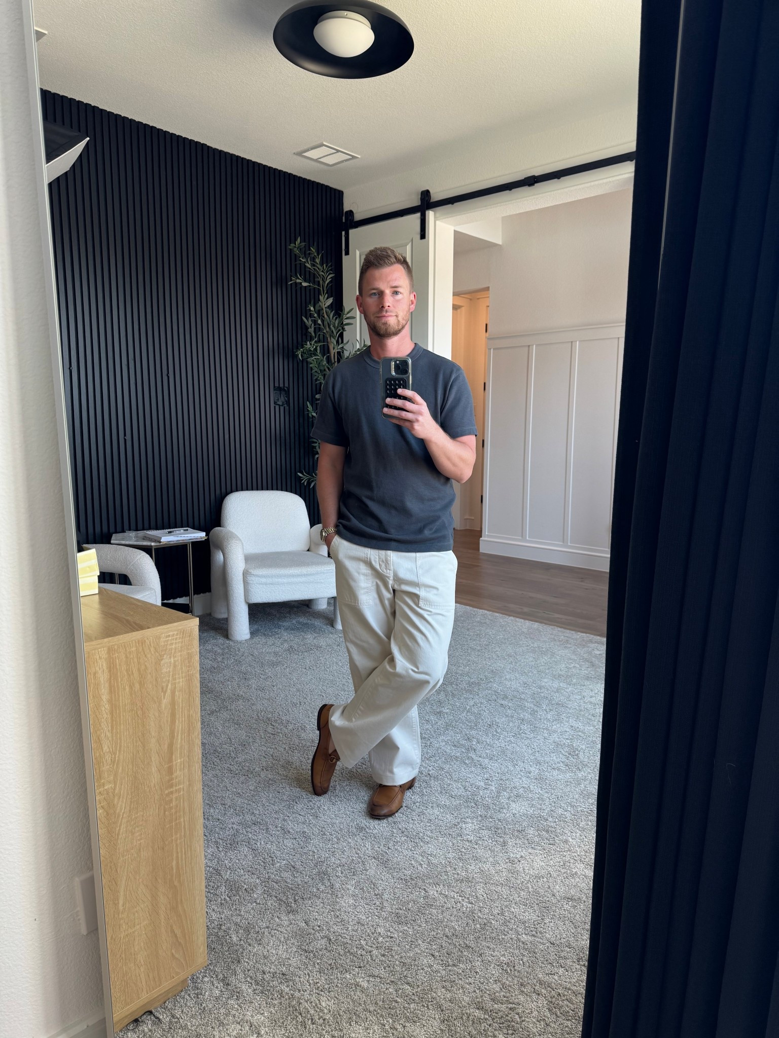 Palette getting lighter.

Just got these white fatigue pants and will be wearing the absolute heck out of them. Cool details to make them stand out and great materials.


#LTKspring #LTKMens #LTKSpringSale