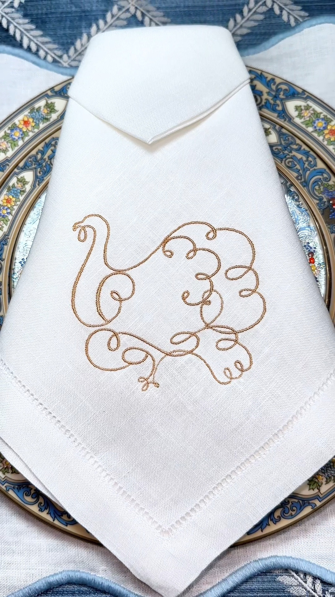 Fall decor, fall decorations, fall Tablescape

#LTKSeasonal #LTKHome #LTKVideo