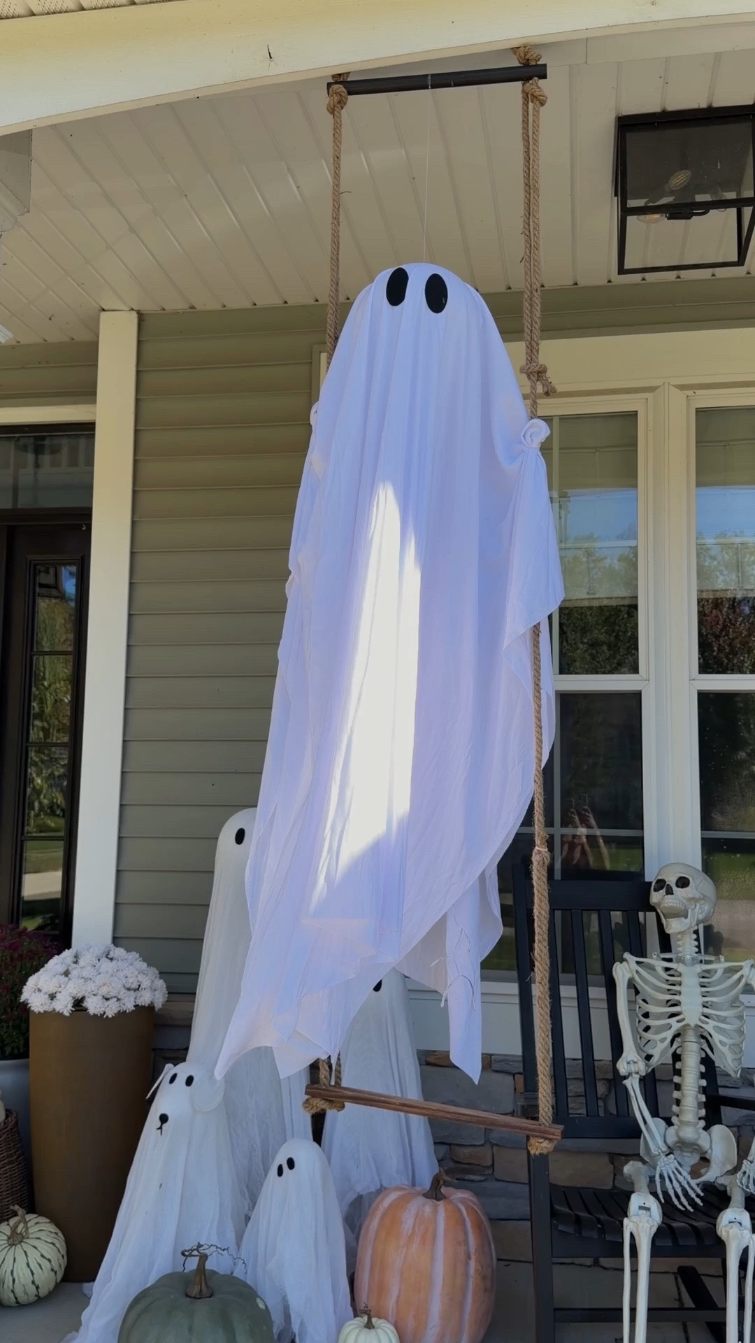 Last minute Halloween decor idea—this swinging ghost is on Amazon!