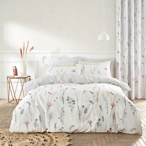 Dried Flowers Blush Duvet Cover and Pillowcase Set | Dunelm (migrated)