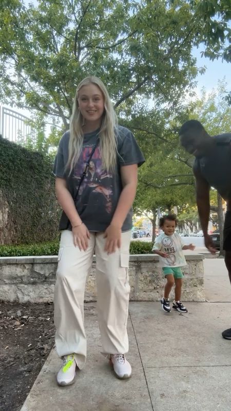 Some family fun in my cargo pants that I’m obsessed with super light weight and actually fit my curves! I’m wearing a US 12 and an oversized tee with sneaks super causal street-style also cannot live without my crossbody phone case i never lose my phone anymore would be such a great gift 🙏

#LTKfamily #LTKSeasonal #LTKunder100