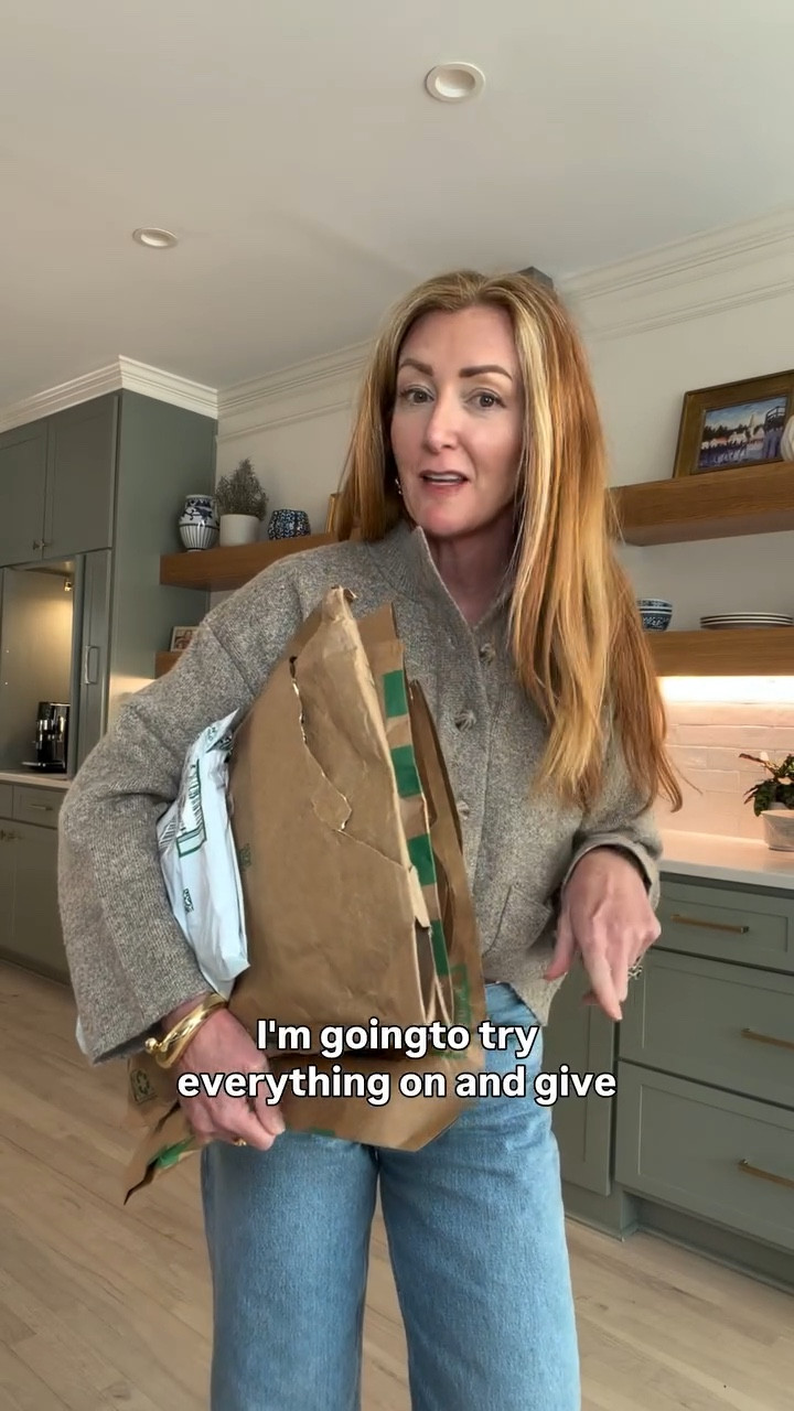 This unboxing had one of those finds — the kind that immediately earns a spot as a wardrobe staple — plus a few trend-forward pieces, one clear return, and some everyday layers I’ll actually reach for.

Real-time try-ons, honest reactions, no fluff.

#amazonfinds #amazonfashion #over40style #midlifestyle #wardrobebasics @amazonfashion @amazoninfluencerprogram

#LTKdayinmylife #LTKootd #LTKgrwm
