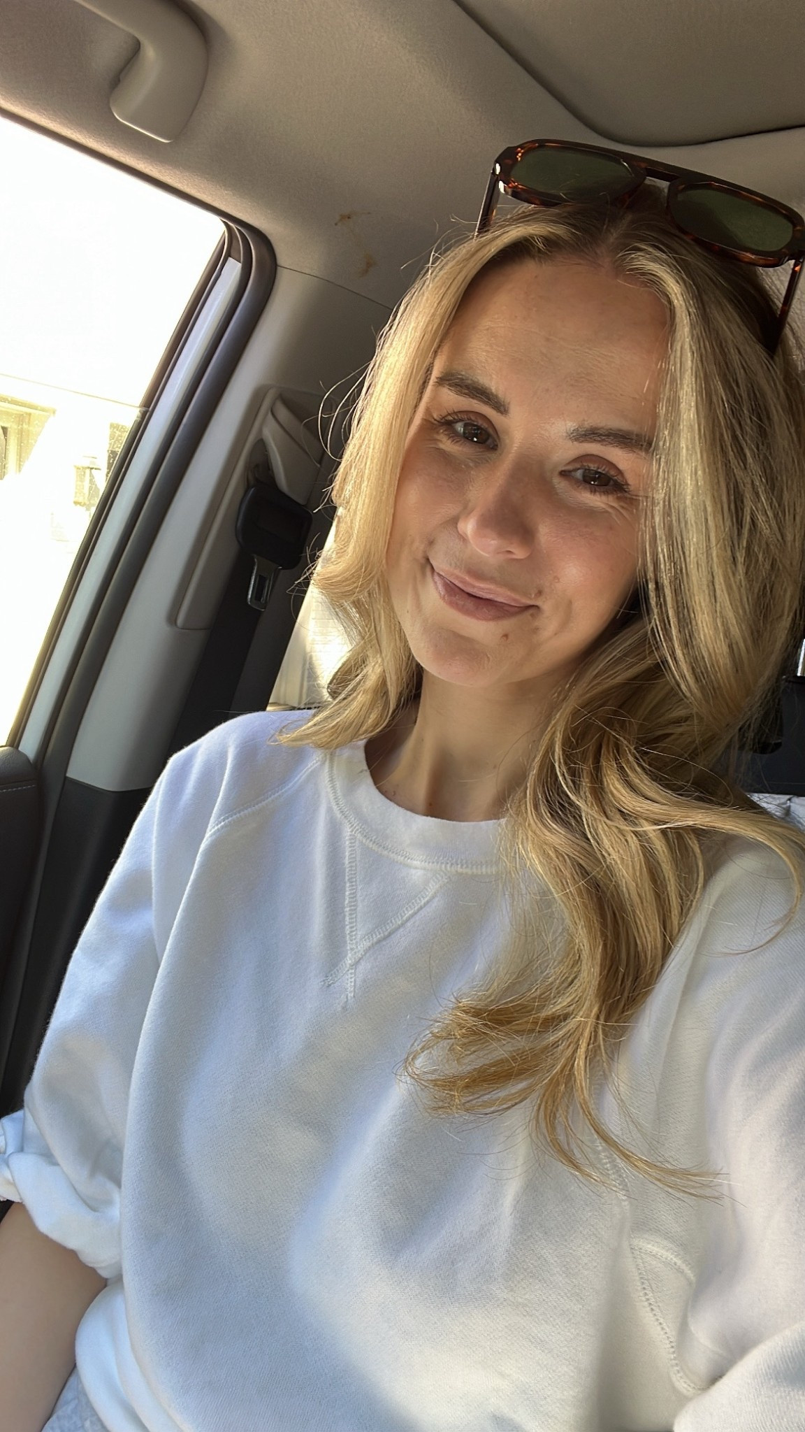 This sweatshirt is on sale for $17!

#LTKFindsUnder50 #LTKSaleAlert