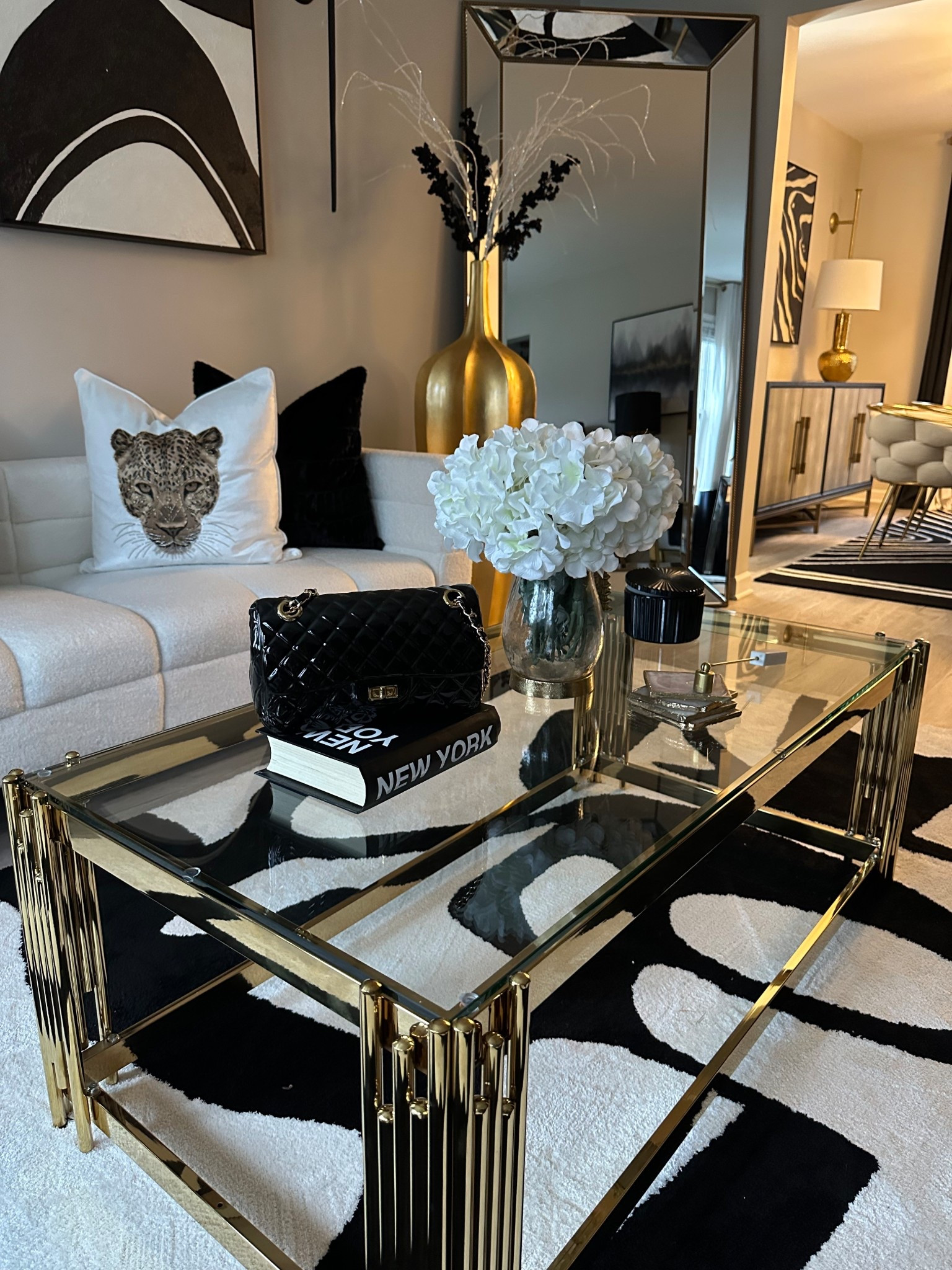 Flap coin handbag (table decor).

#LTKHome