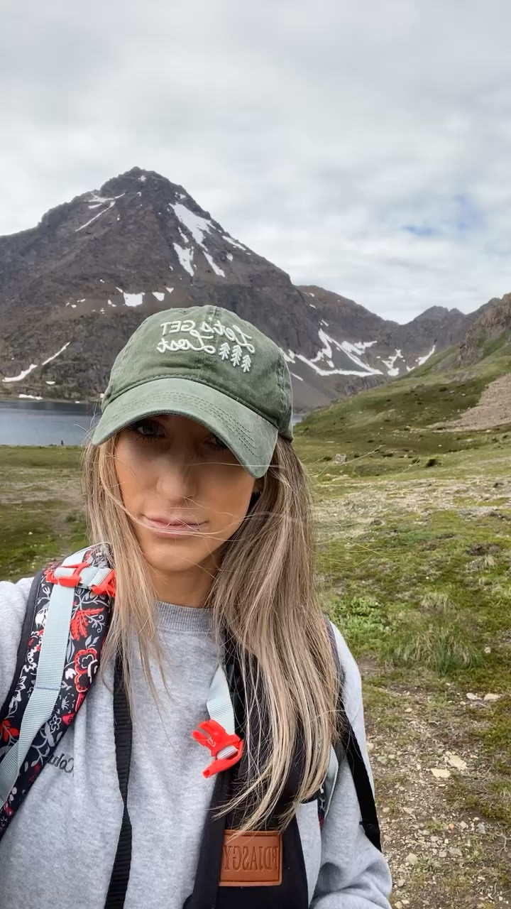 Hiking with my dog hack #dogpurse #cavapoo #puppy #alaska #hike

#LTKunder50 #LTKunder100 #LTKstyletip