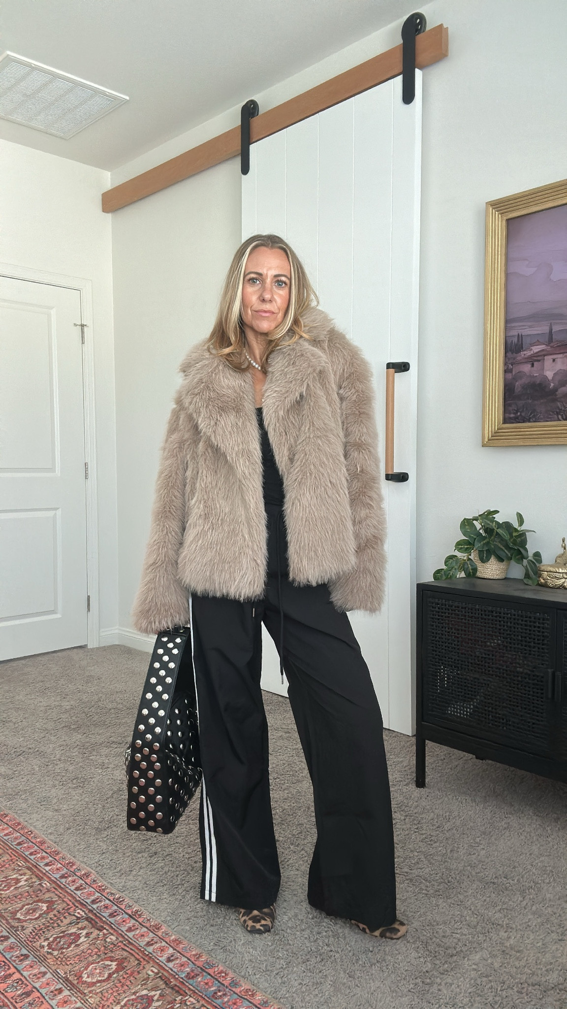 This fur coat is a yes!

#LTKSeasonal #LTKStyleTip #LTKFindsUnder100