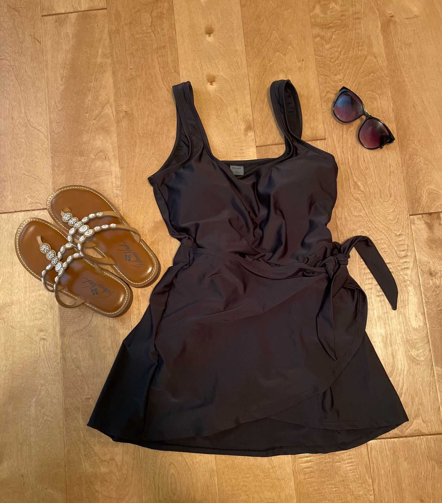 The swim dress is absolutely amazing! The wrap is very flattering across your mid section. 100% recommend. 

Swim dress, swimsuit, summer, women’s swimsuit, postpartum, mom bod, summer finds, old navy, pool day, lake day, beach day, water park 

#LTKSeasonal #LTKFind #LTKswim
