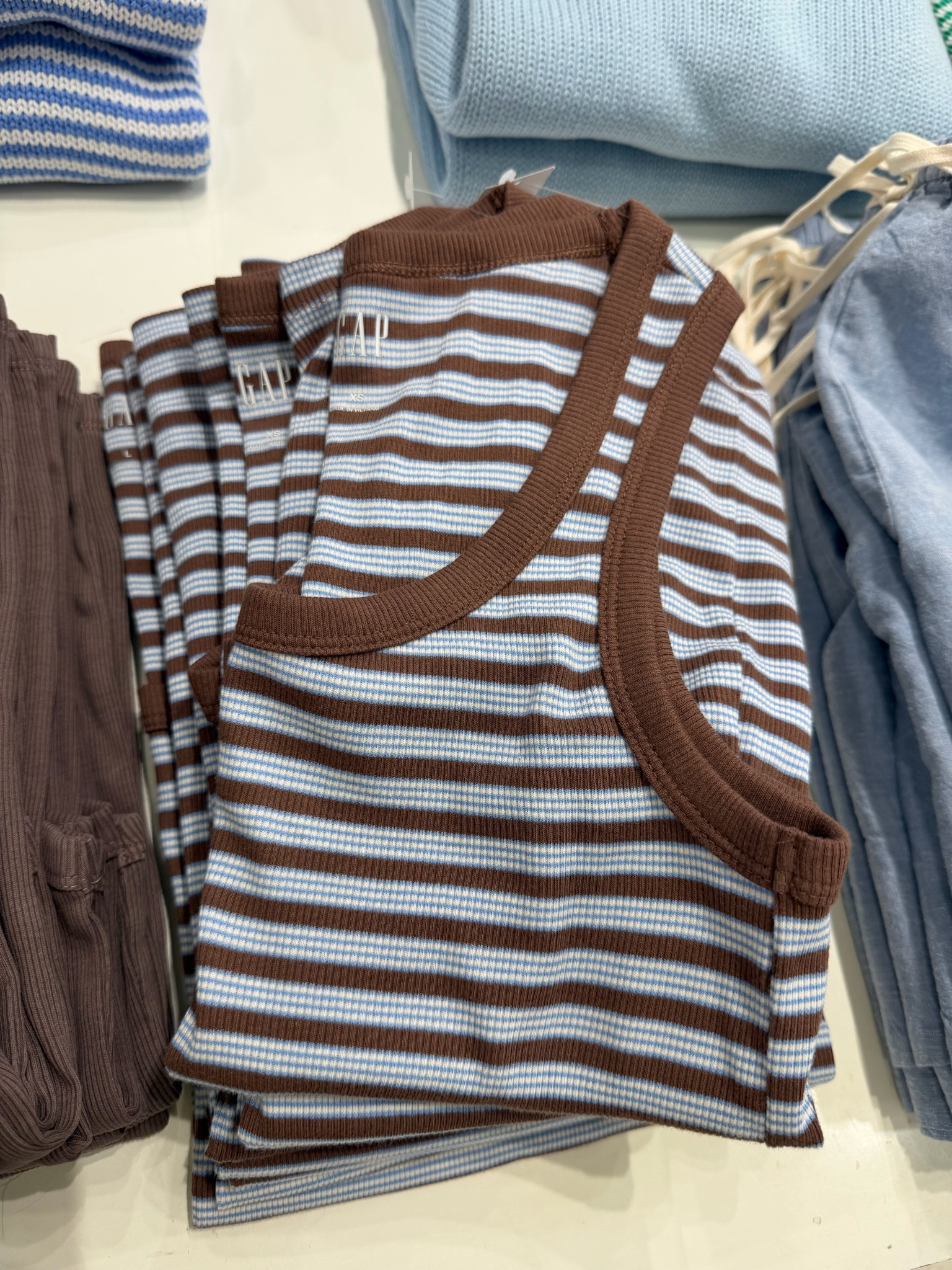 Loving the blue and brown combo! 

#LTKSeasonal #LTKgrwm #LTKxMadewell
