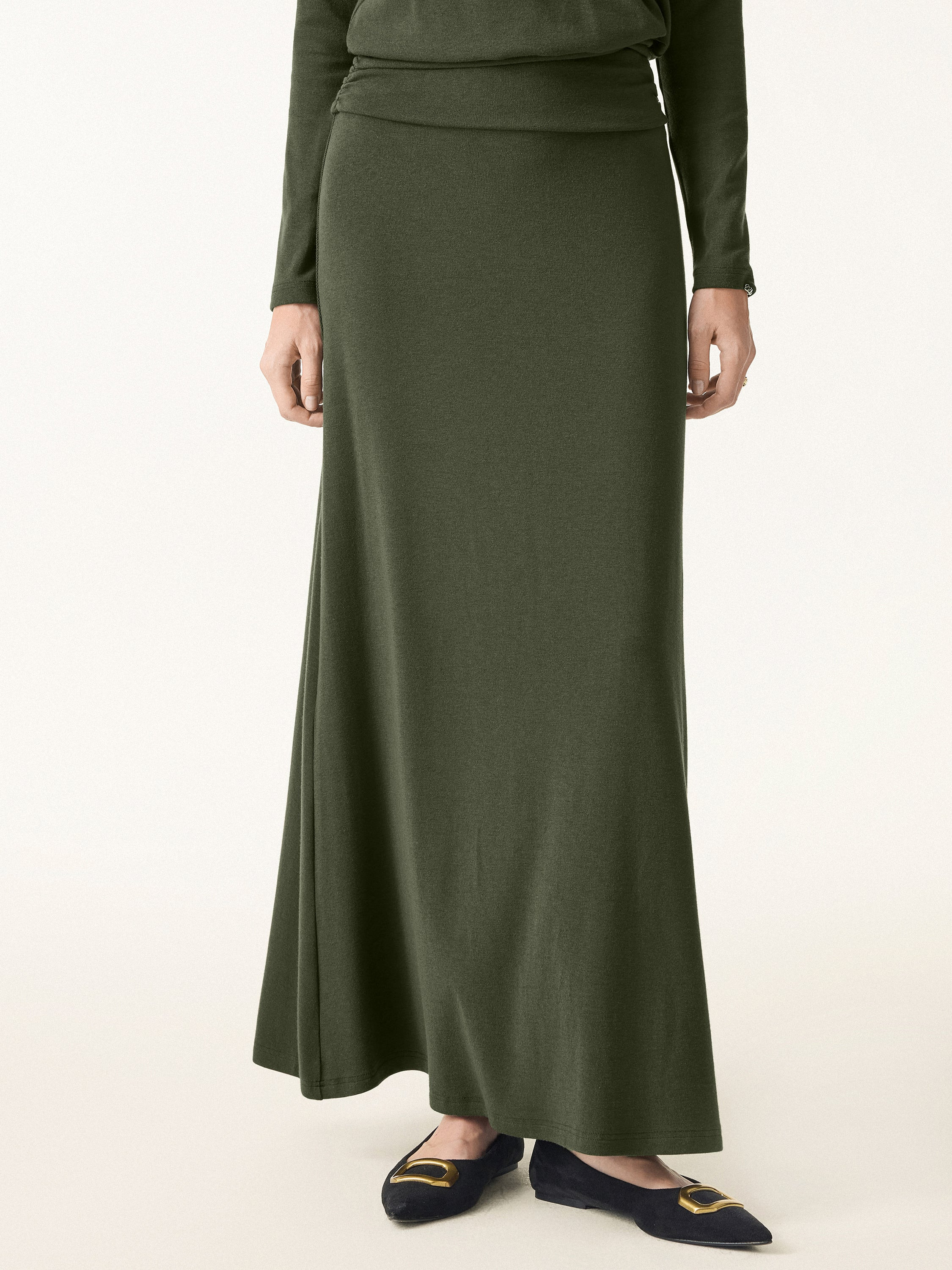 Light Warm Pull-on Circle Flared Maxi Skirt | OGLmove