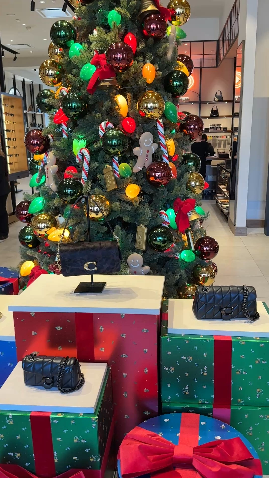 Gorgeous Coach Tabby bags make the best holiday gifts for her. 

Handbag gifts, coach holiday gifts, luxe gifts for her, leather handbag gifts, gift guide for herr

#LTKHoliday #LTKGiftGuide #LTKSeasonal