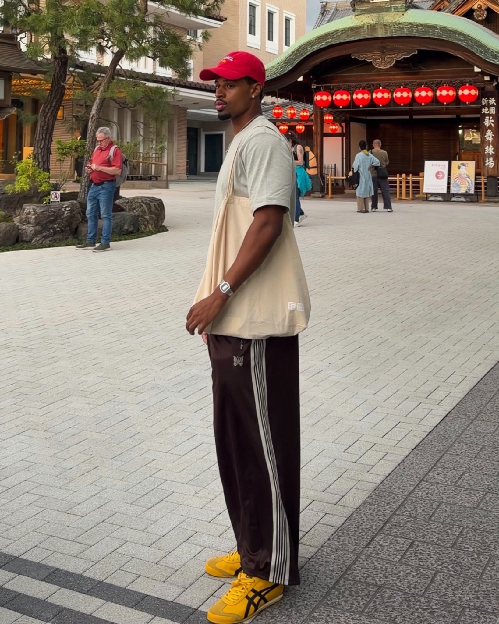 Casual sporty outfit

#LTKdayinmylife #LTKMens #LTKActive