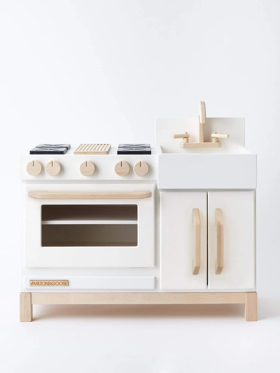 Milton & Goose Essential Wood Kids Play Kitchen | Little Lona