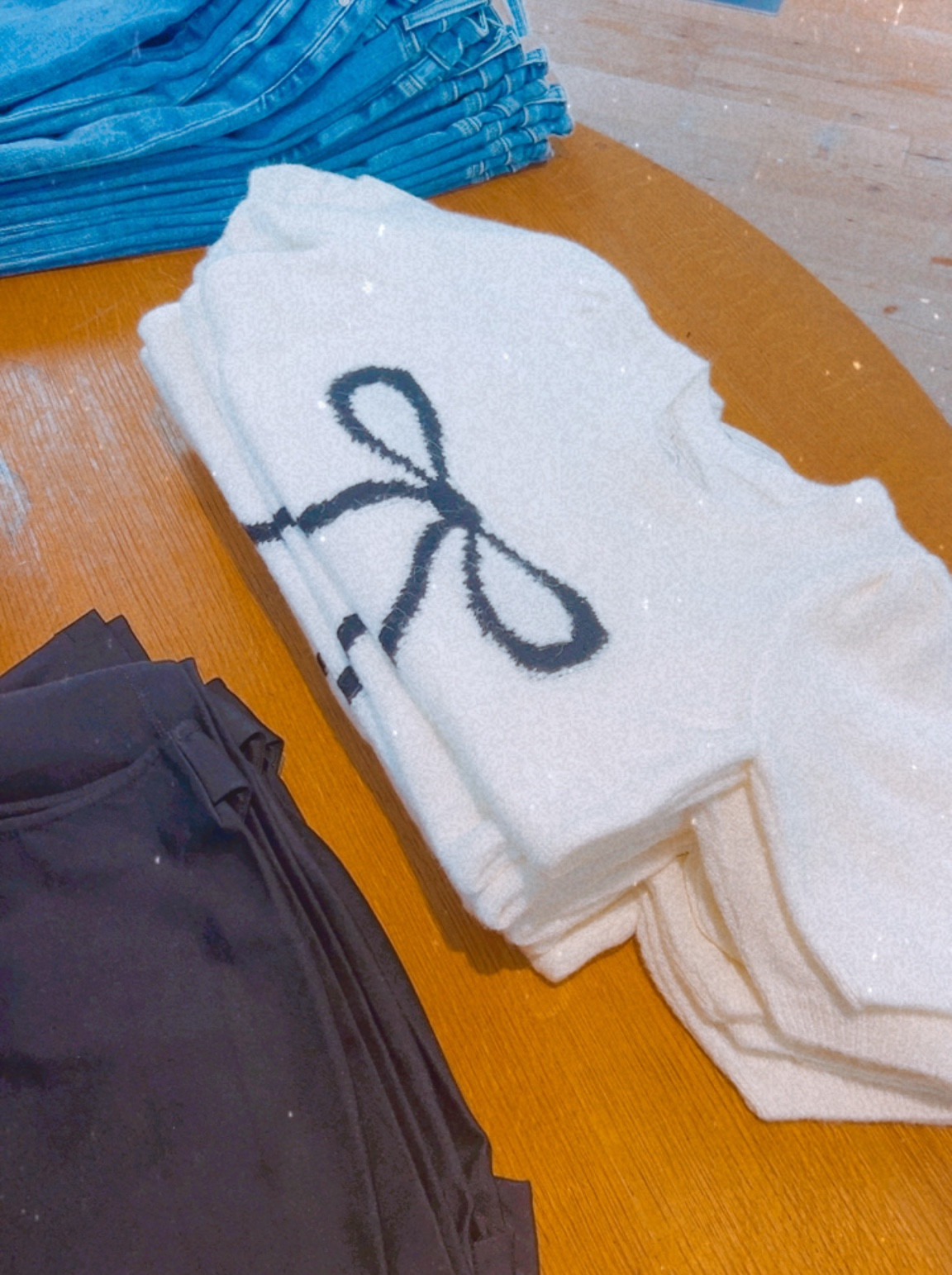 Bow Beaut ✨🎀
… seen shopping Anthro this week!

#bow #coquette


#LTKSeasonal #LTKFindsUnder100