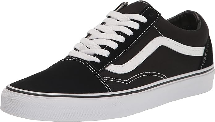 Vans Unisex Old Skool Classic Skate Shoes | Amazon (US)