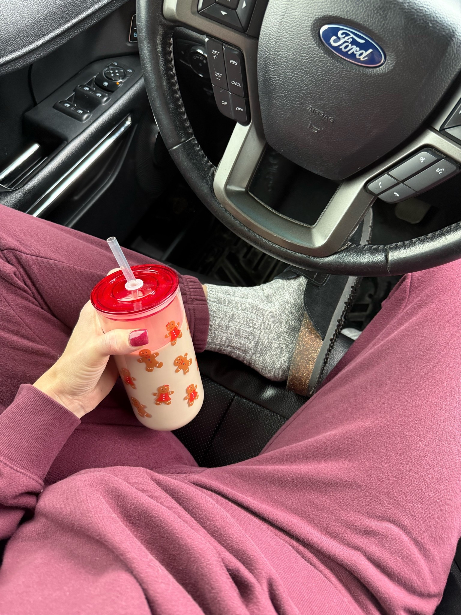 Cozy day with the coziest socks and two piece jogger set! 

#LTKSeasonal #LTKFindsUnder50 #LTKHoliday