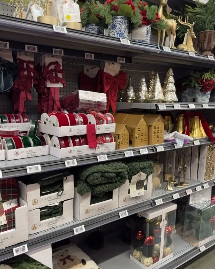 Little @Walmart pop in to check out the Christmas stuff!! #christmas
