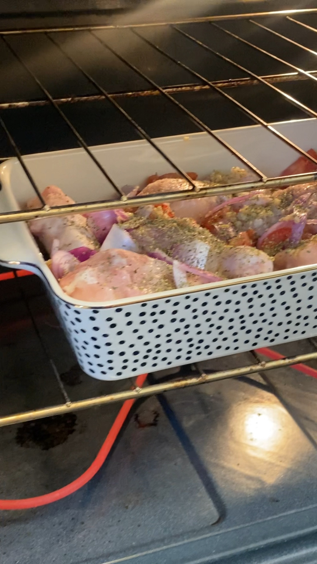 Don’t mine me, just baking in some SEXY bakeware! 😍🔥 #cooking #cookware #bakeware

#LTKfindsunder50 #LTKfamily #LTKhome