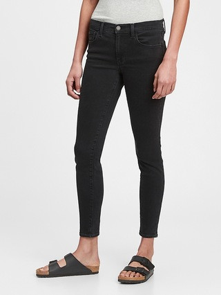 The Everyday Mid Rise Jegging With Washwell™ | Gap (CA)
