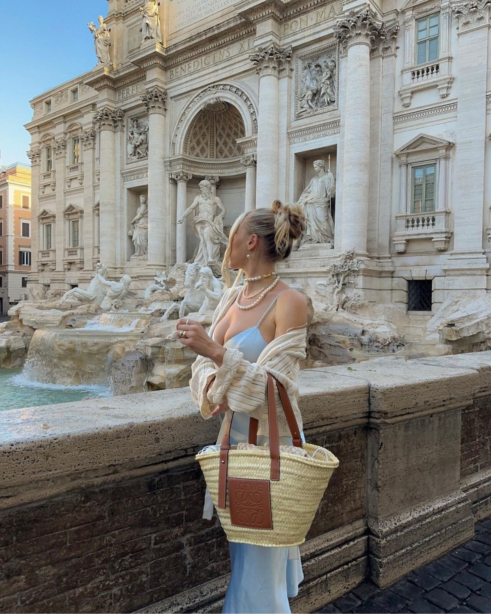 Mornings in Rome 🤍🦢✨