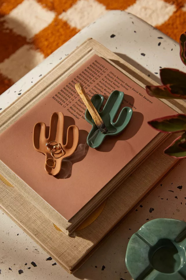 Cactus Shaped Ashtray | Urban Outfitters (US and RoW)