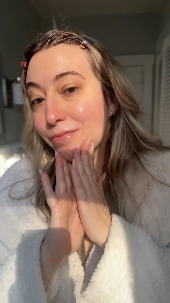 Romanticizing my morning skincare routine, but the sun keeps getting more and more aggressive as the video progresses lol. Switched it up a little to maximize hydration. 🤍☁️🪽

@rhode 
Glazing Milk
Glazing Mist 
Peptide Eye Patches
Peptide Lip Treatment in Vanilla 

@bubble 
Waterslide Hydration Boosting Serum, 
Slam Dunk Hydrating Moisturizer 
Star Dew Hydrating Eye Cream 

@timelesshaskin Vitamin C and Ferulic Acid Serum 
@tula ‘Spresso Energizing Eye Balm 

Comment MORNING and I’ll DM you links to everything in my AM skin prep routine. You can also find them on my SjopMy/LTK 

#rhode #rhodeskin #rhodeskincare #bubbleskincare #timelessskincare #timelessskin #tula #tulaskincare #morningskincare #morningskincareroutine #amskincare #amskincareroutine