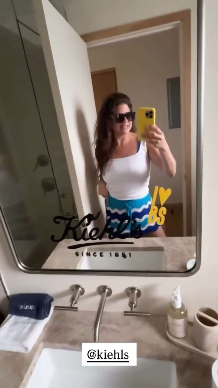 What I am wearing today 💙✨ So excited to be on this trip and hangout with new people!  

 

#LTKStyleTip #LTKBeauty #LTKSwim