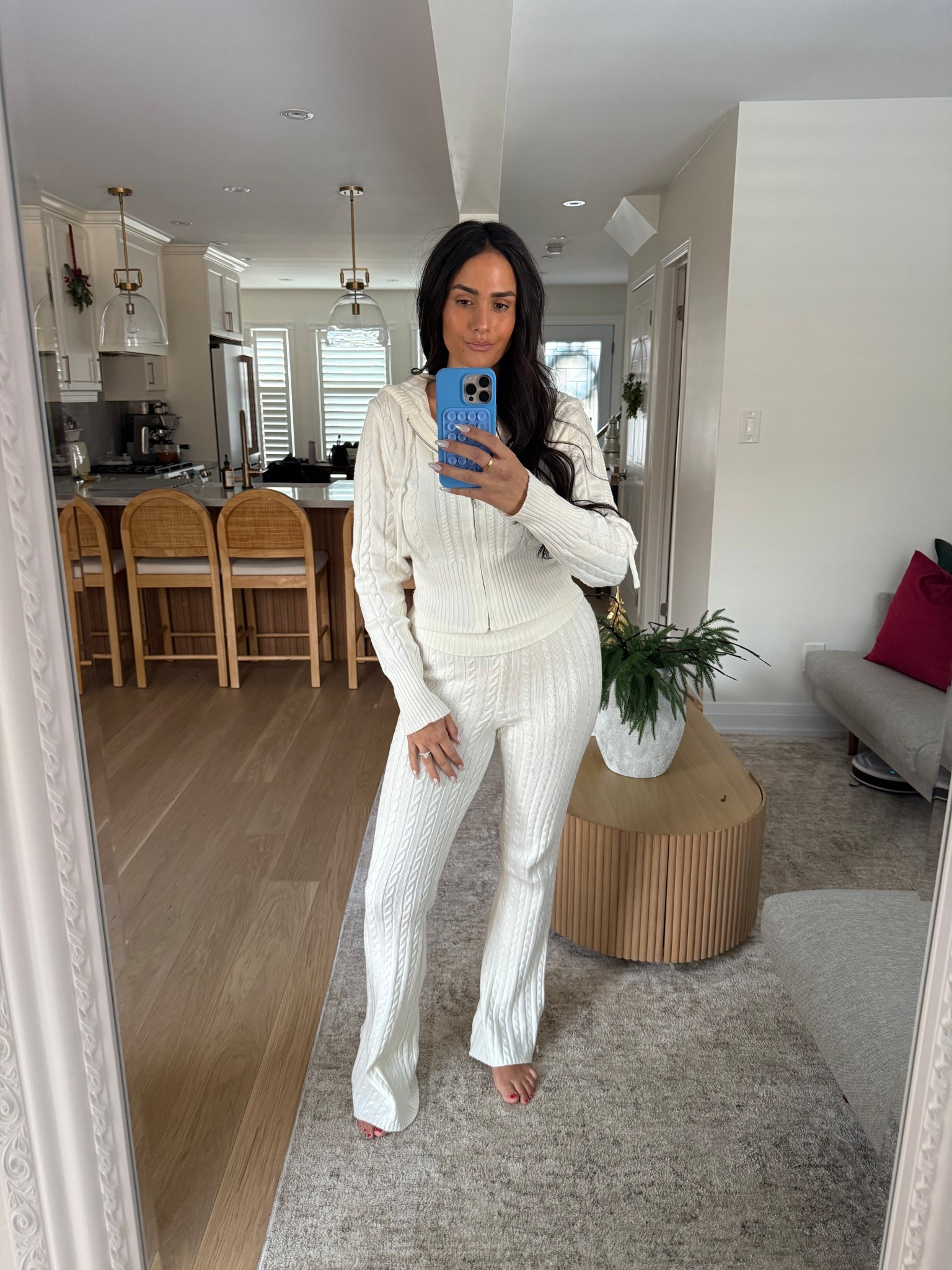 Wearing a medium in both pieces 

#LTKcanada #LTKstyletip #LTKwinter