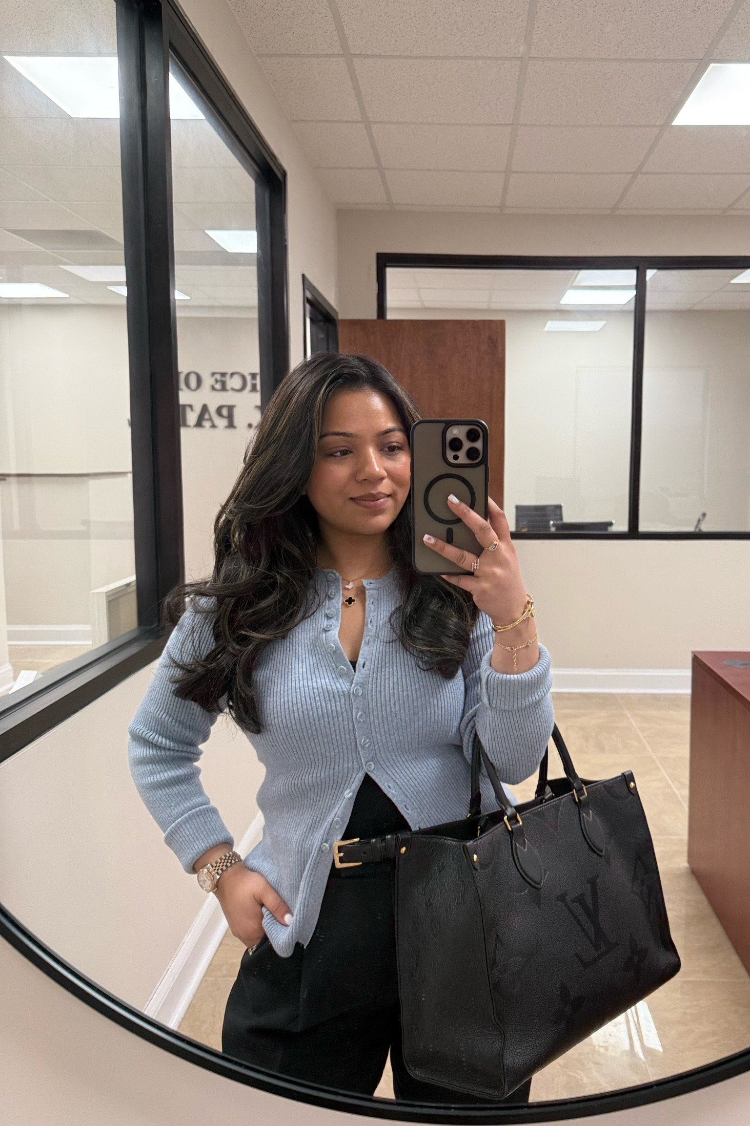 Love this chic cardigan for a casual day at the office! 



#LTKWorkwear #LTKStyleTip #LTKSaleAlert