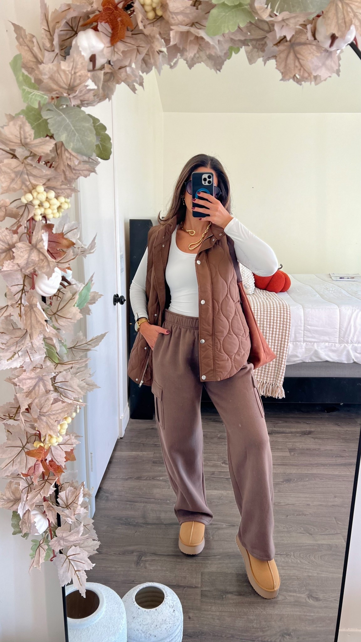 Cargo sweatpants outfit ideas. Wearing mediumm

#LTKFindsUnder50 #LTKStyleTip #LTKSeasonal