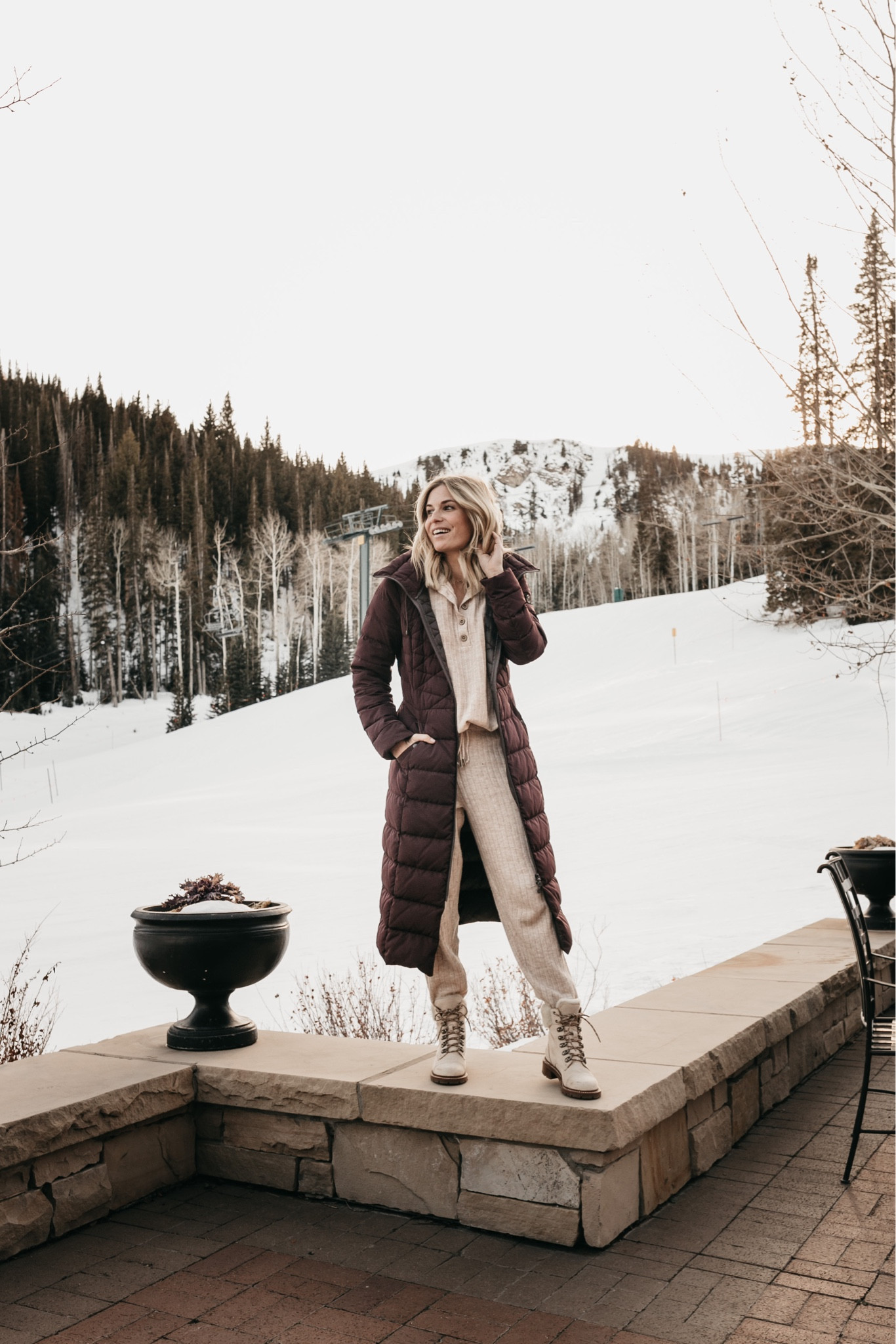 Brown puffer coat, lounge set and white boots. 

#LTKtravel #LTKSeasonal #LTKstyletip