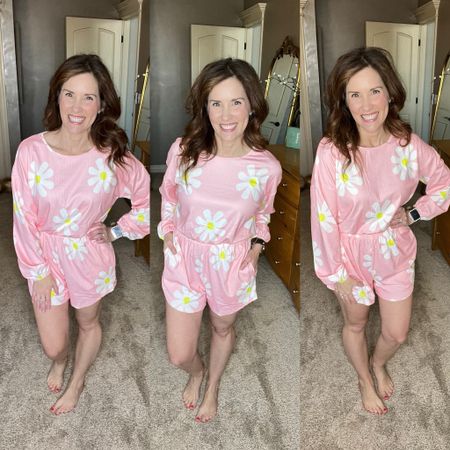 Perfect summer set 🌼 perfect stretch to this lounge set and oh so soft! 

Wearing a medium - usually size up on lounge wear 

Size reference:
5’1 
125 lbs 

#crazybusymama 

#LTKfindsunder50 #LTKhome #LTKover40