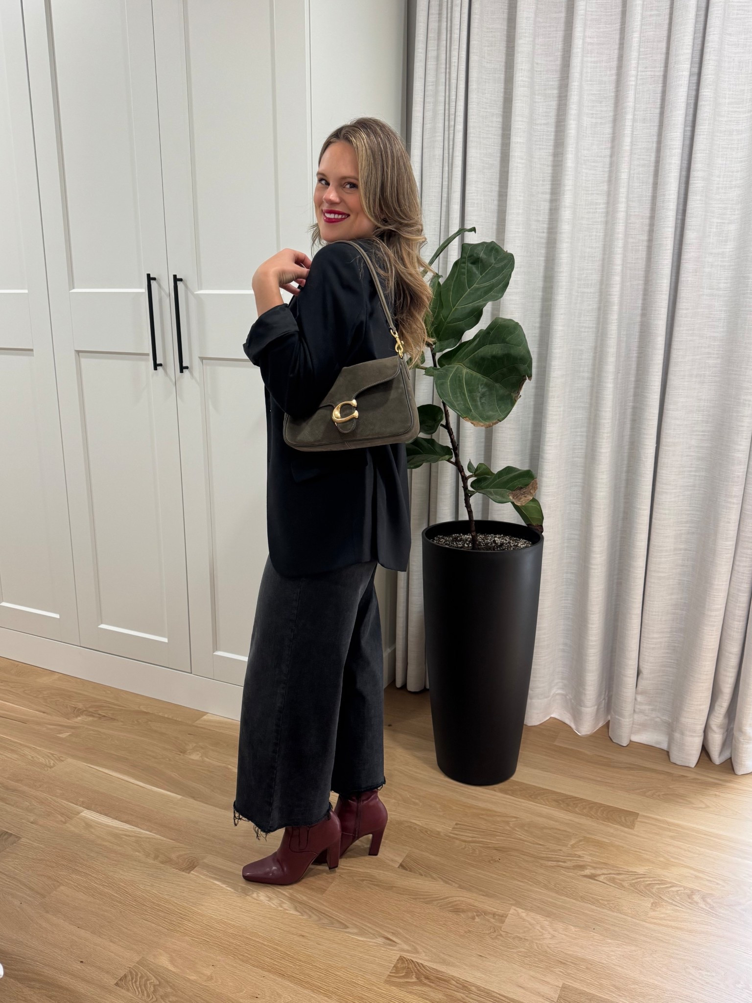 The only purse you’ll ever need! The Coach Tabby in olive. 

#LTKmomlife