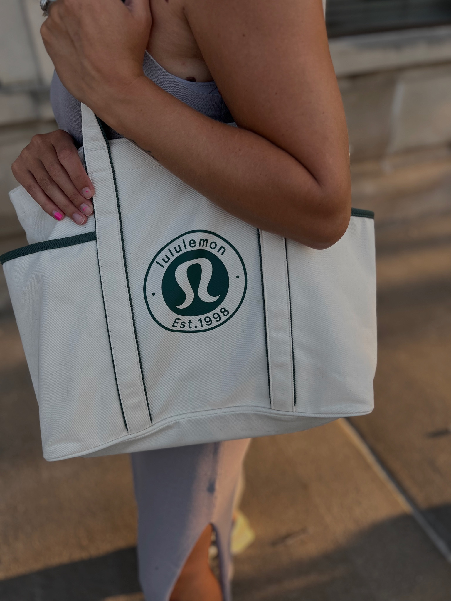 Daily Multi-Pocket Canvas Tote : r/lululemon