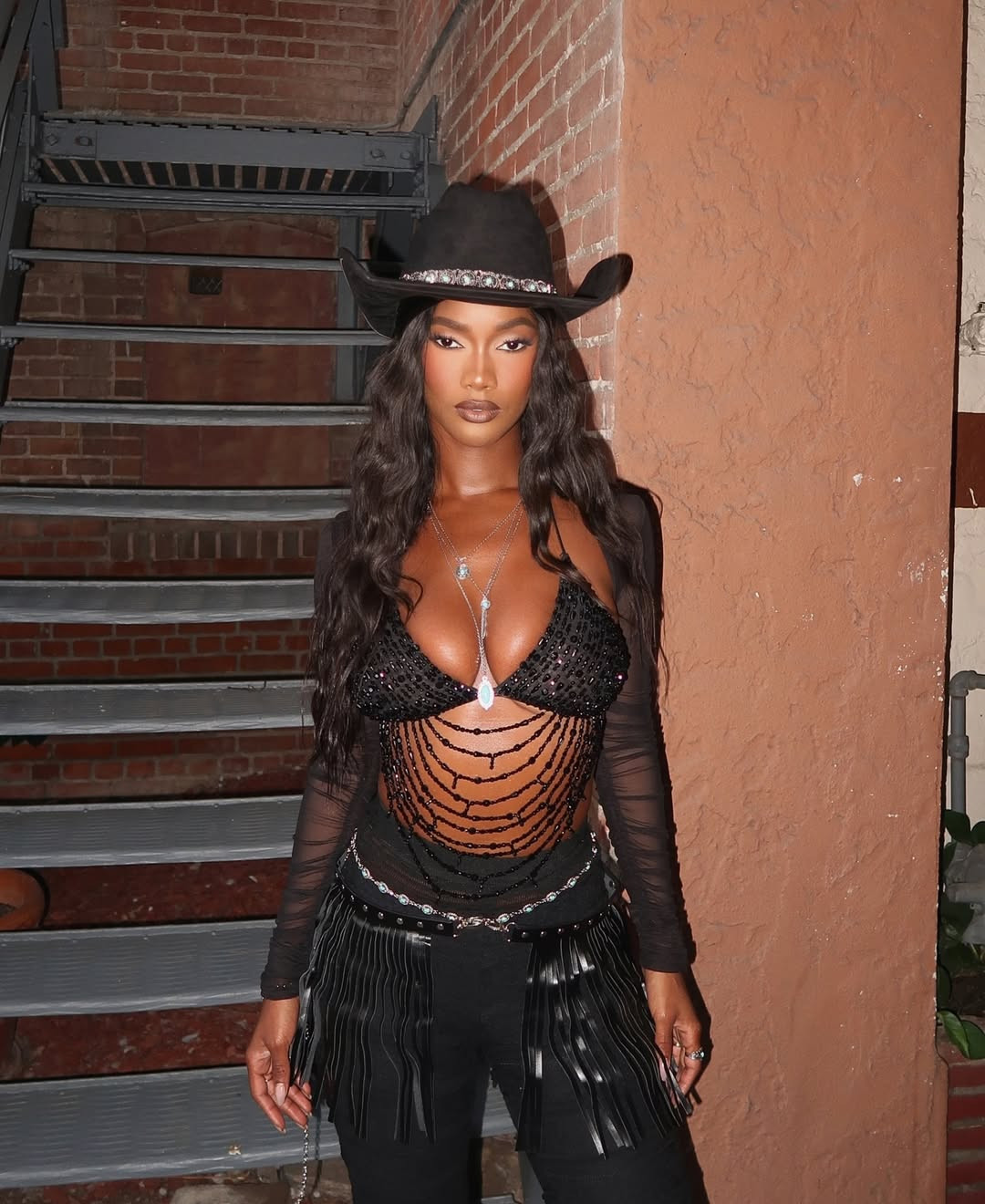 Outfit slayed hard at the Cowboy Carter concert. Totally obsessed with this whole look, it’s giving all the edgy western cowgirl vibes!  

Linking similar pieces to recreate the look✨ 

#cowboy #chic #fashioninspo #OOTD #dressInspo #chicstyle #cowgirl #concertoutfit #festivaloutfit #luxurystyle #fashionfavorites #outfitInspo #blackoutfit #partyoutfit

 

#LTKStyleTip #LTKParties