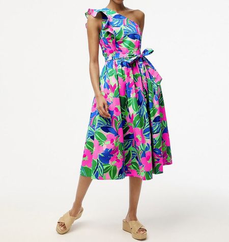 Tropical floral print one shoulder midi dress 

#LTKfindsunder100 #LTKsalealert #LTKSeasonal