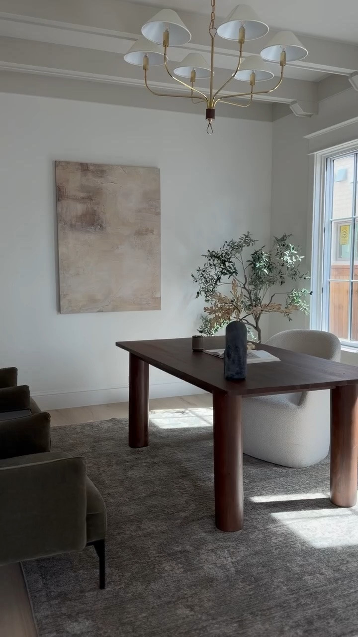 One of our favorite rugs on sale now for Memorial Day!

Rug, area rug, living room rug, neutral, loloi

#LTKHome #LTKSaleAlert